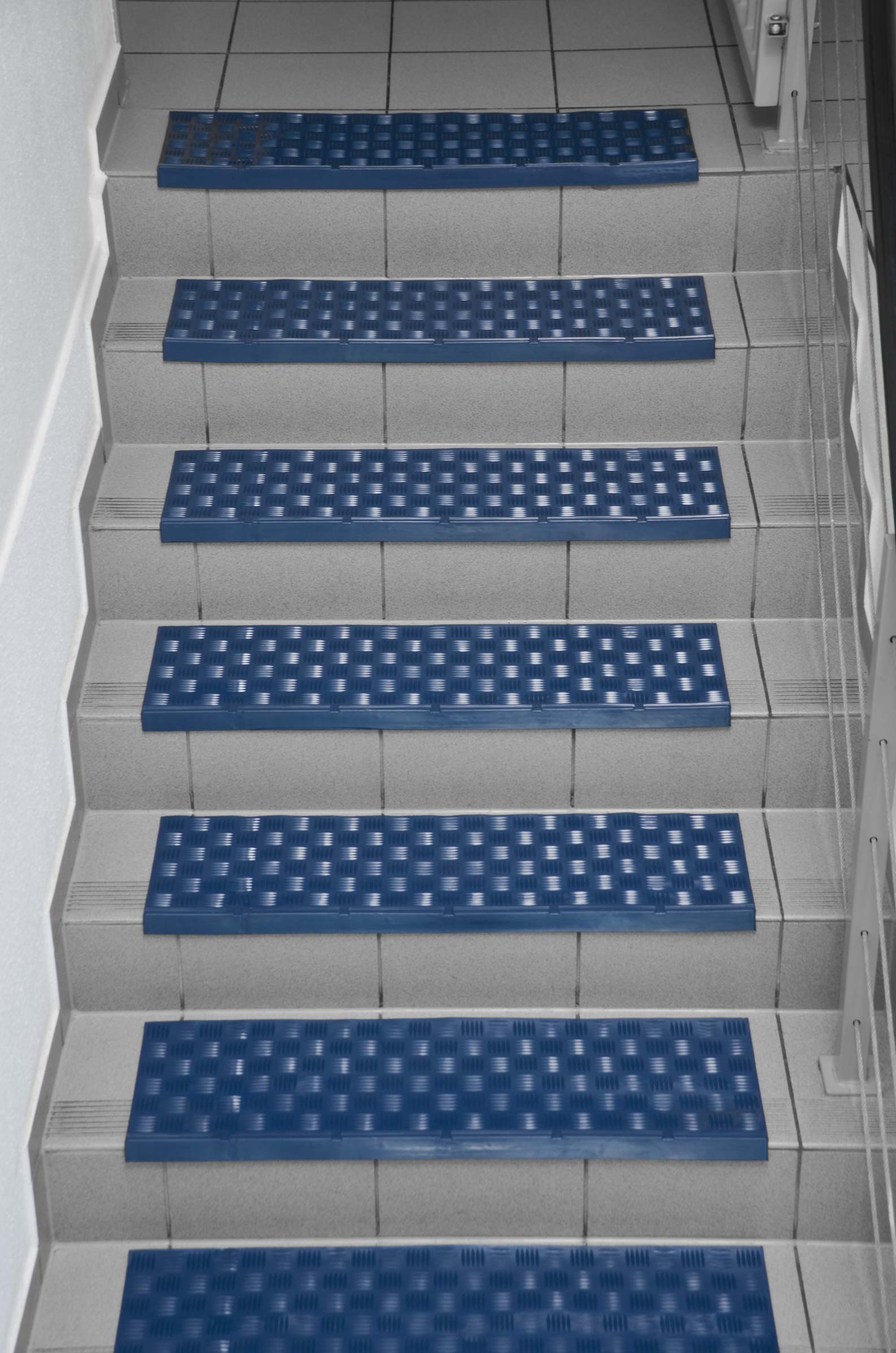 Treppenschutz-blau_web_2